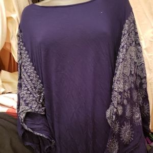 Chicos boho style shirt. Size 2. 100% viscose